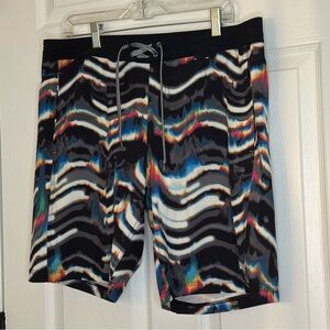 Betawave 2N1 9” Board Shorts with Liner